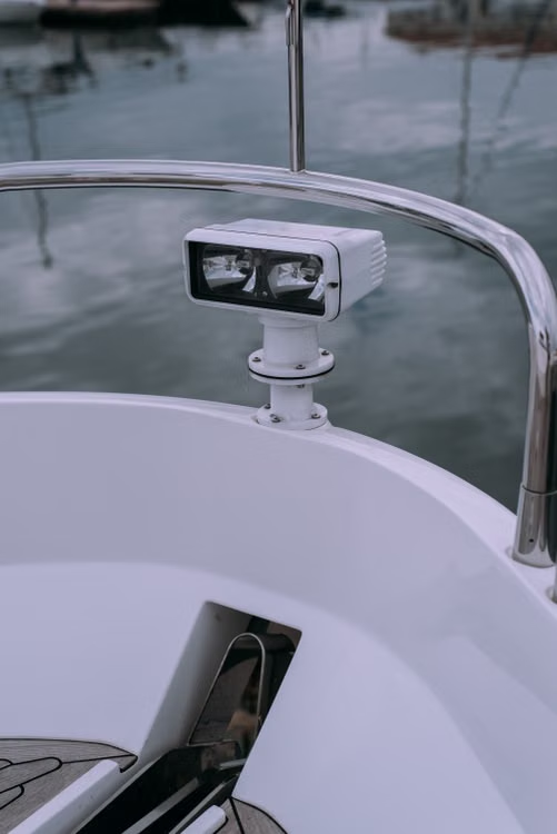 Yacht stainless steel cleaning